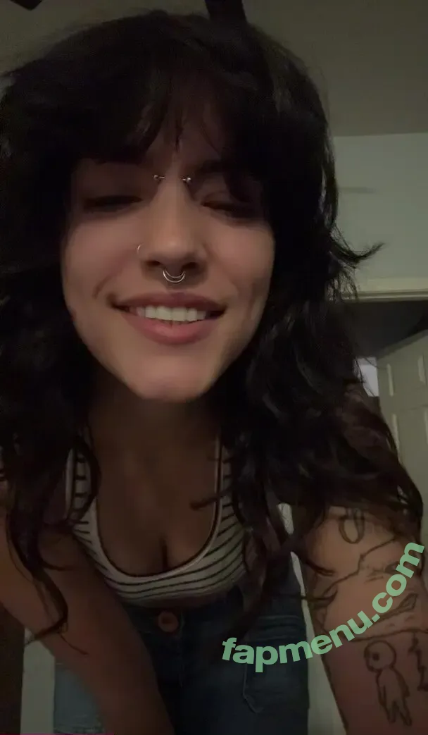 Lucky Ollie nude photo #0010 (luckyolliee)
