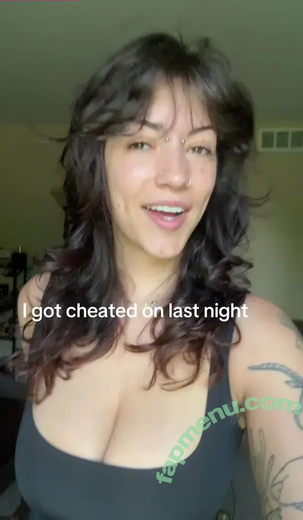 Lucky Ollie nude photo #0030 (luckyolliee)