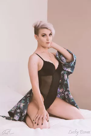 LuckyBonez / lucky_bonez nude photo #0829