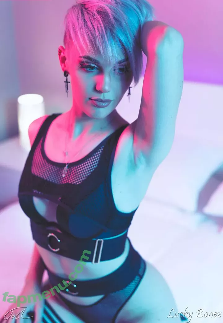 LuckyBonez nude photo #1375 (lucky_bonez)