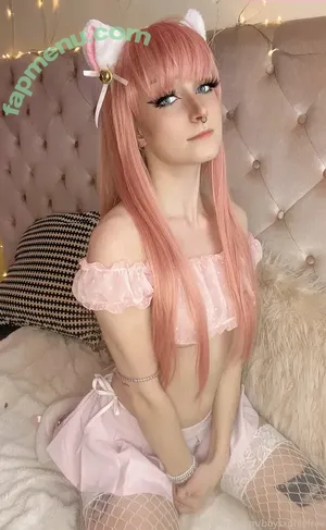  nude photo #0001