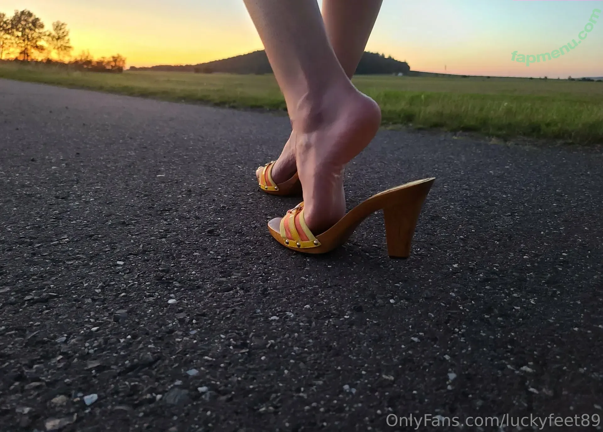luckyfeet89 nude photo #0005 (luckyfeet89)