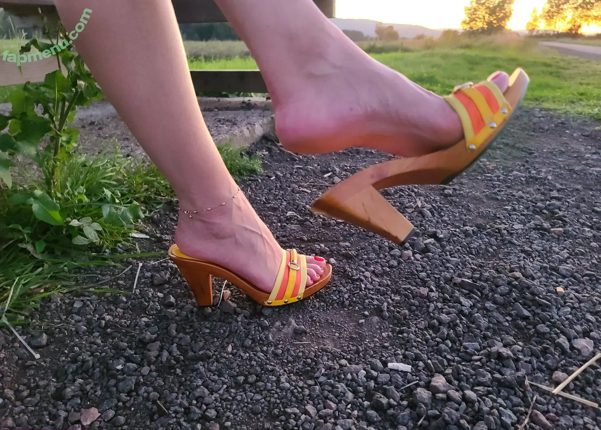 luckyfeet89 nude photo #0007 (luckyfeet89)