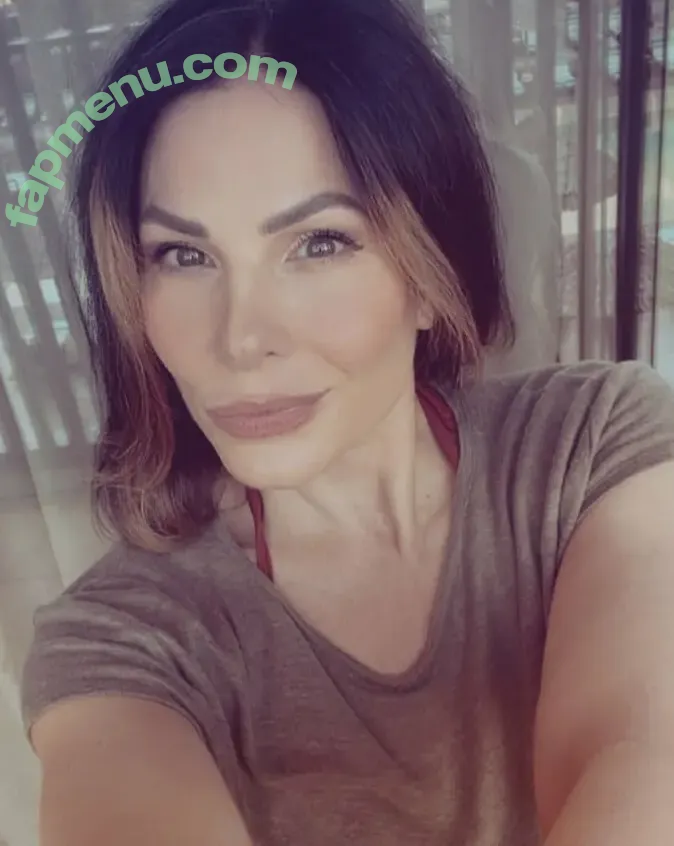 Lucrezia Millarini nude photo #0201 (lucreziaitv)