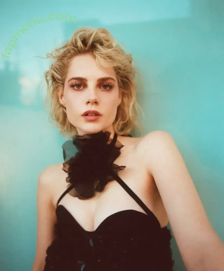 Lucy Boynton nude photo #0033 (lucyboynton1)
