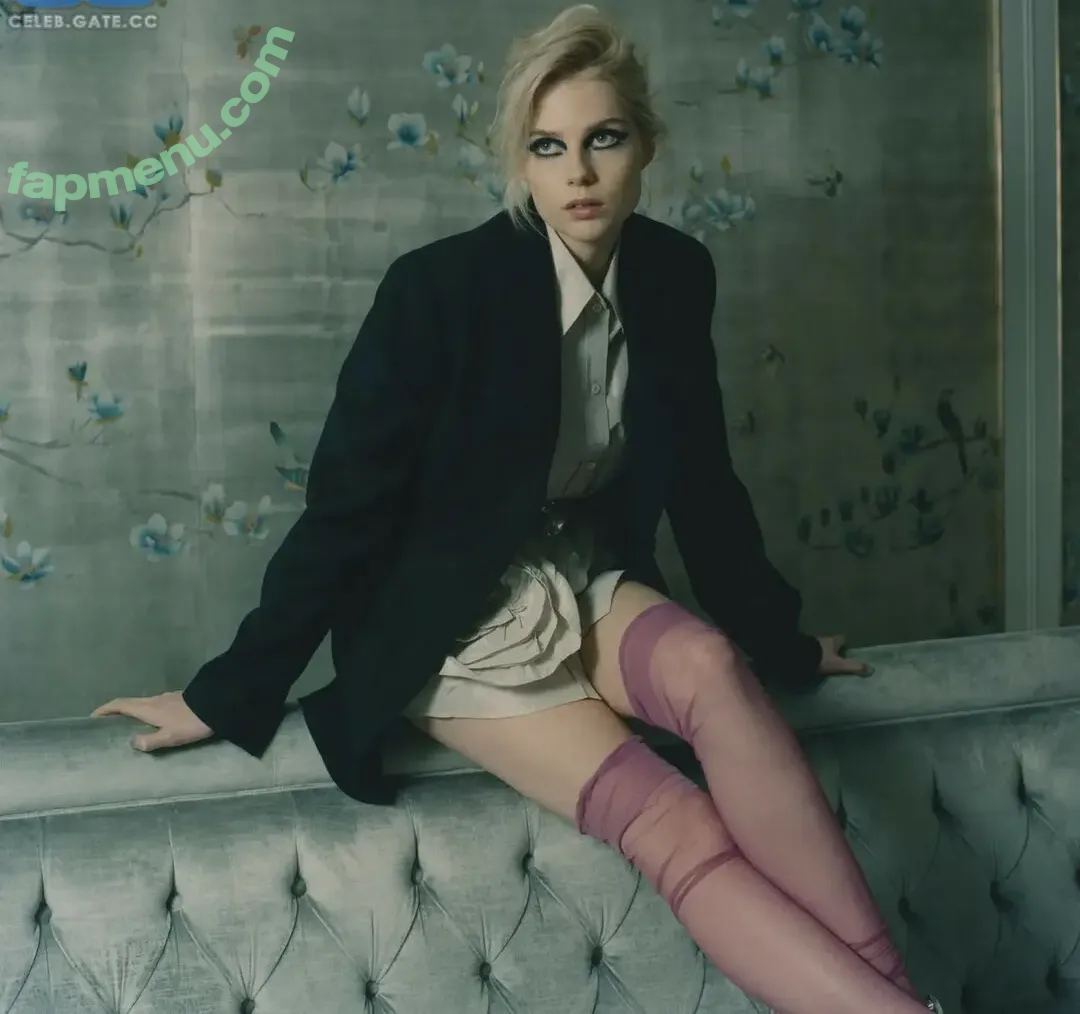 Lucy Boynton nude photo #0166 (lucyboynton1)