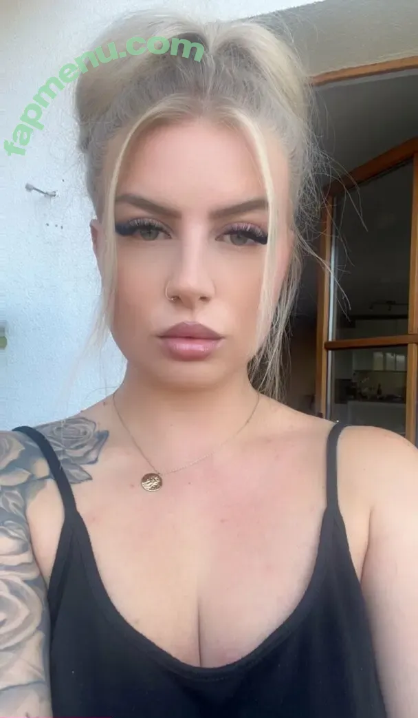 lucy_h nude photo #0001 (lucy_h_)