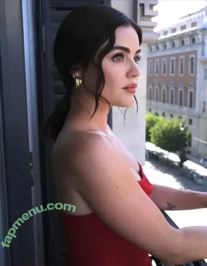 Lucy Hale / lucyhale nude photo #1046
