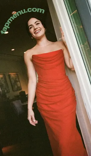 Lucy Hale / lucyhale nude photo #1060