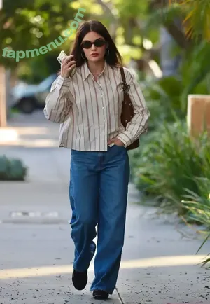 Lucy Hale / lucyhale nude photo #1072