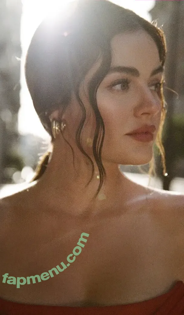 Lucy Hale nude photo #1059 (lucyhale)