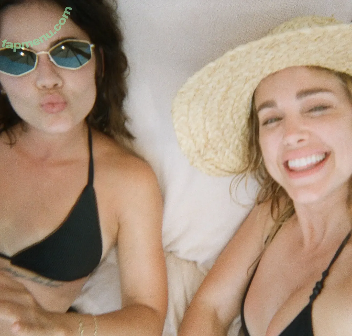 Lucy Hale nude photo #1121 (lucyhale)