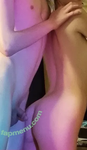 Lucy Kerr / LucySeeingDiamonds / WimbleWobble_ / iamlucyu nude photo #0015