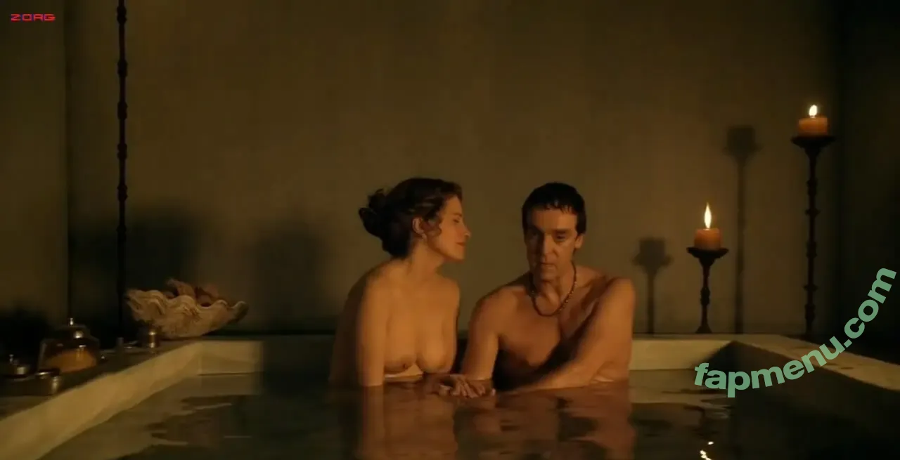 Lucy Lawless nude photo #0086 (RealLucyLawless)