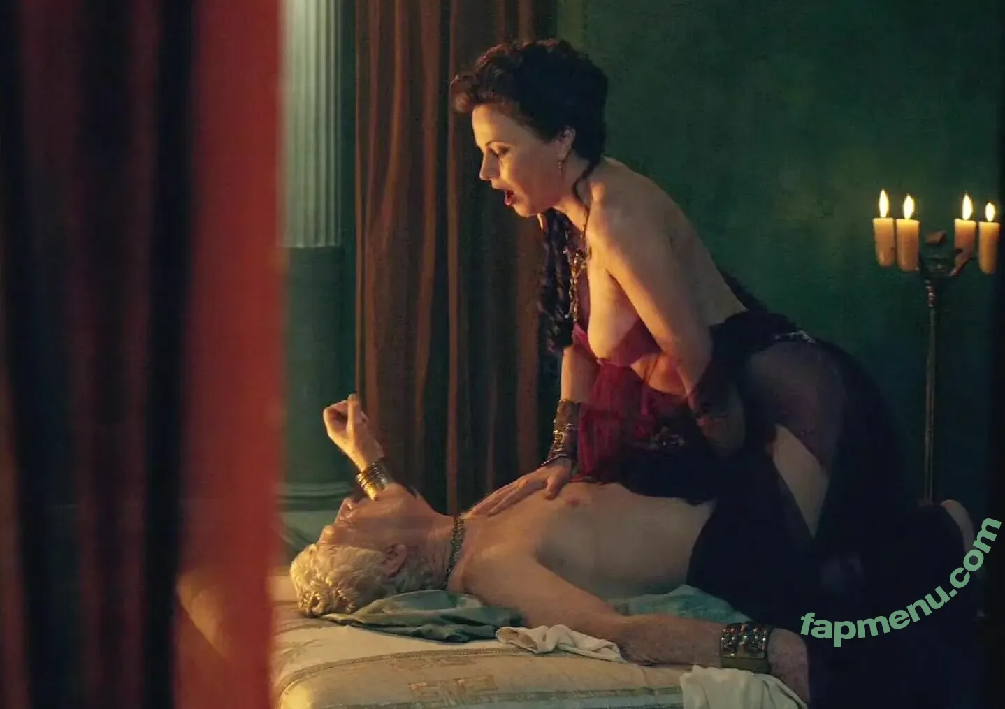 Lucy Lawless nude photo #0090 (RealLucyLawless)