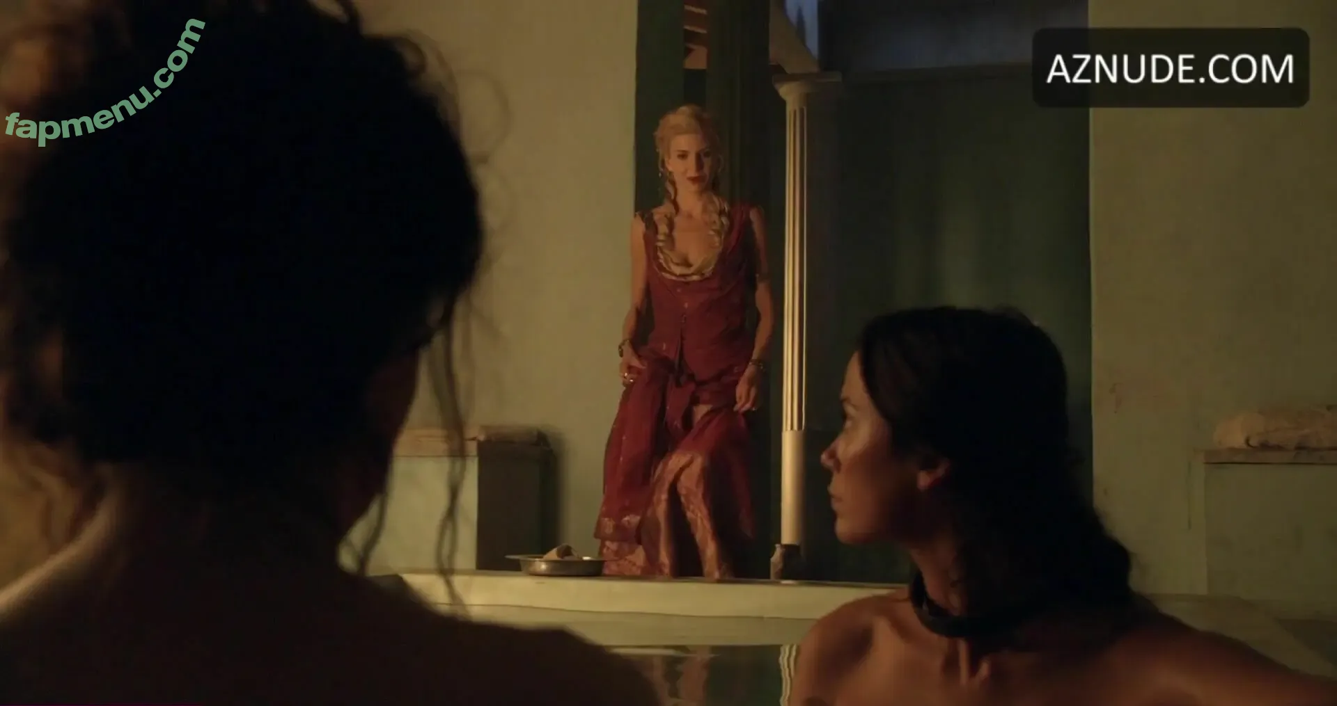 Lucy Lawless nude photo #0092 (RealLucyLawless)