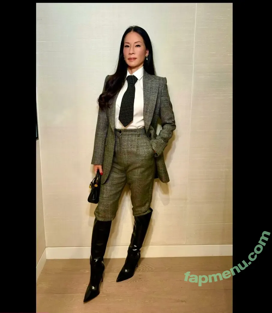 Lucy Liu nude photo #0153 (LucyLiu / toyme / xlucyliux)