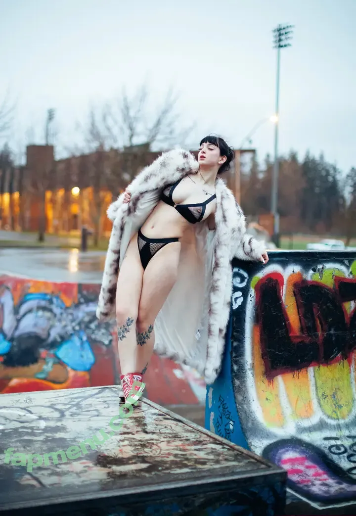 lucy.luvs nude photo #0105 (lucyy.luvss)