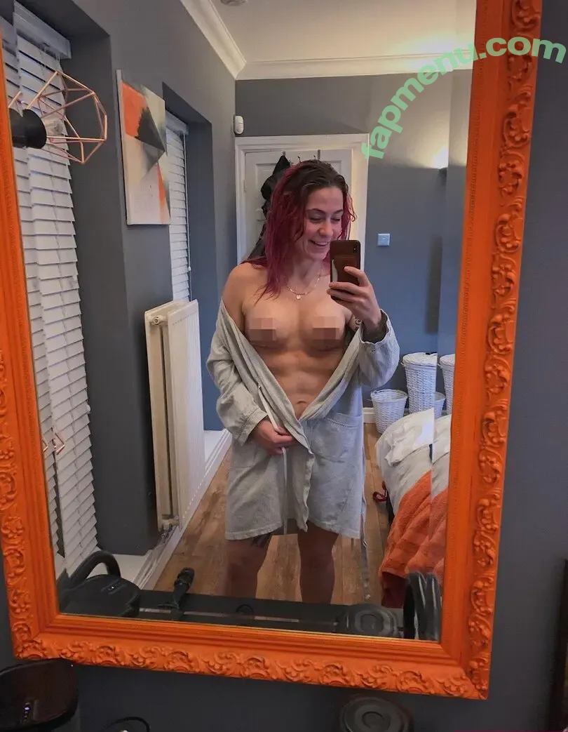 Lucy Spraggan nude photo #0004 (Lucy Spraggan)