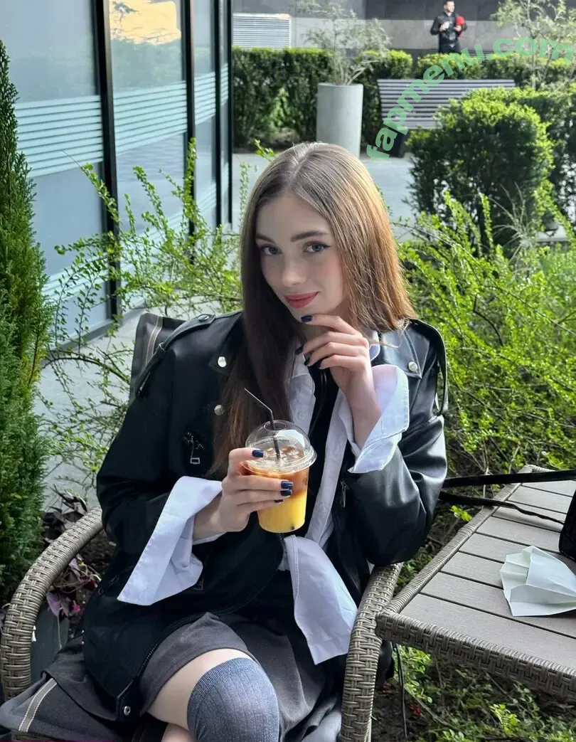 lucy_twinkle nude photo #0052 (lucytwinkle_)
