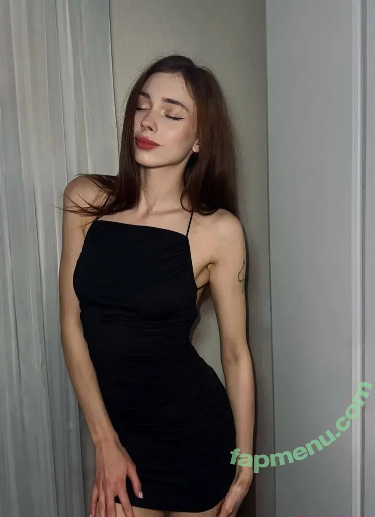 lucy_twinkle nude photo #0060 (lucytwinkle_)