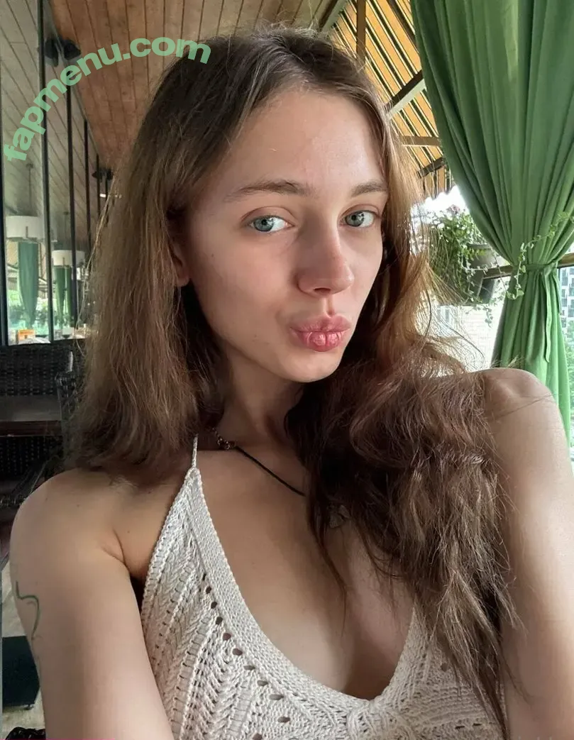 lucy_twinkle nude photo #0103 (lucytwinkle_)
