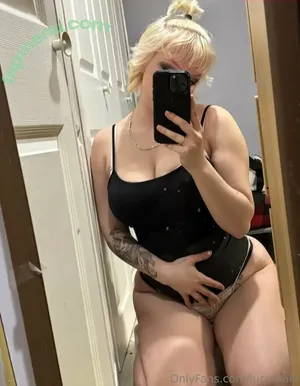  nude photo #0002
