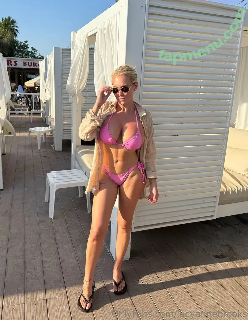 lucyannebrooks nude photo #0103 (lifewithlucyanne)