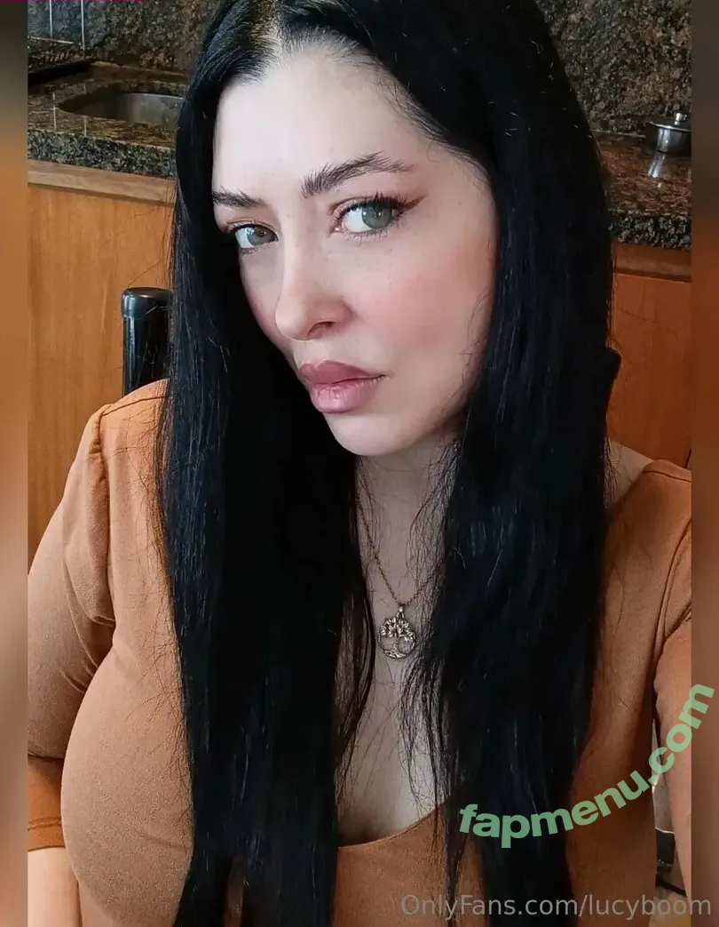 Lucyboom nude photo #0044 (anotherlucy_ / lucy_boomm)