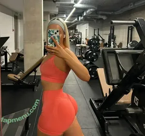 Lucycombe / lucynukes / lucynukesfit / luudaw nude photo #0147