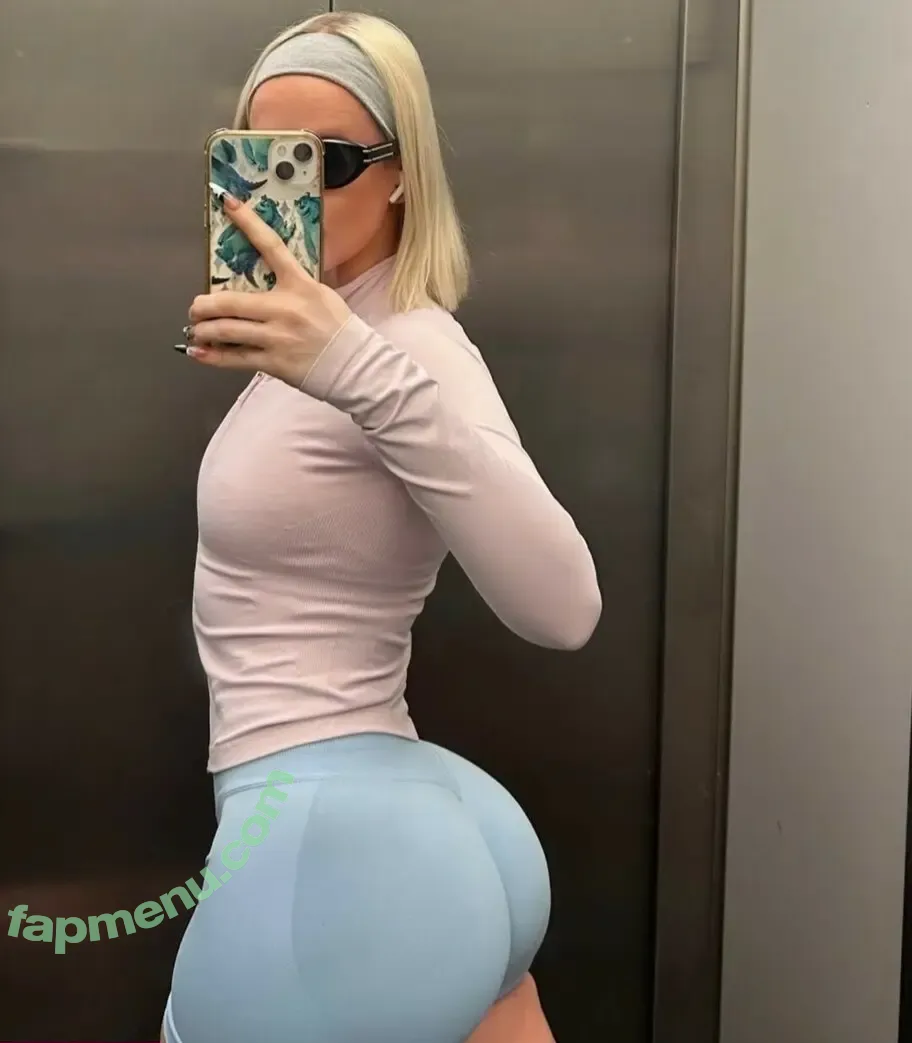 Lucycombe nude photo #0146 (lucynukes / lucynukesfit / luudaw)