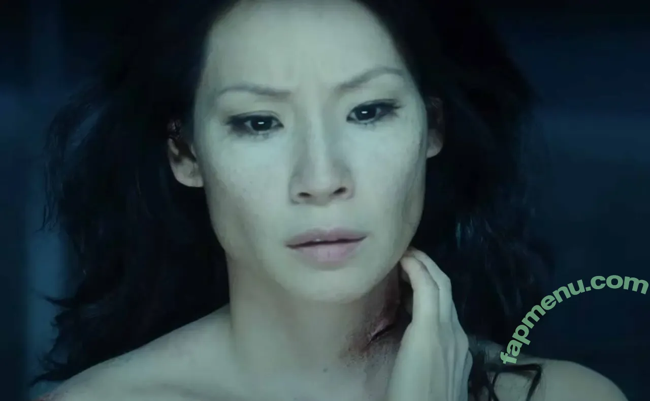 Lucyli nude photo #0004 (Lucyli)