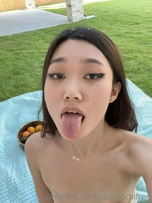 lucymochifree / kittylucymochi nude photo #0051