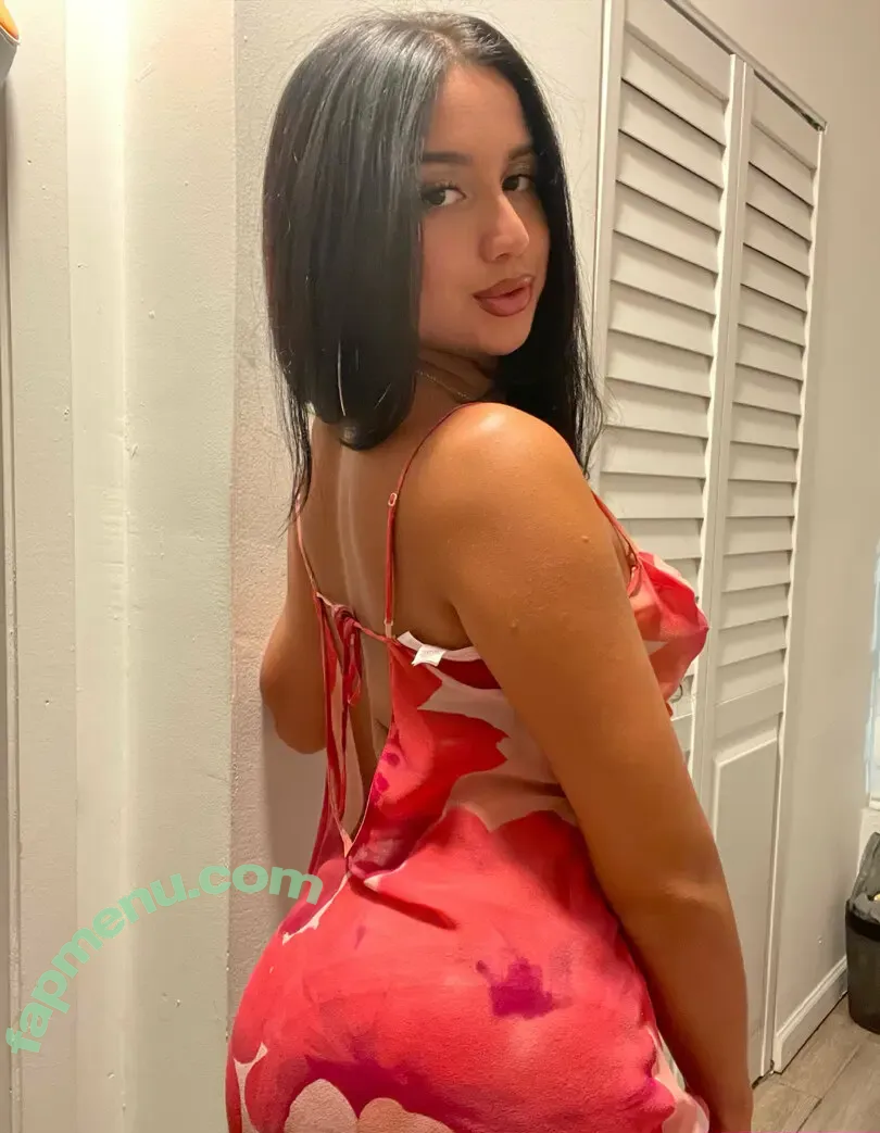 lucys_closet nude photo #0004 (lucyscloset.uy)