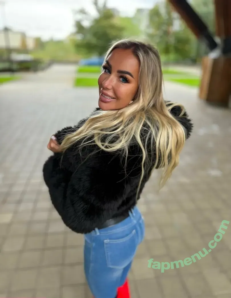 Lucysea nude photo #0166 (lucysea4fun / lucysealu)