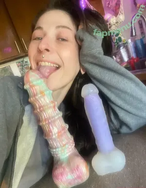lucyskyes / Megan Bitchell's Sister / lucysykesrellie nude photo #0218