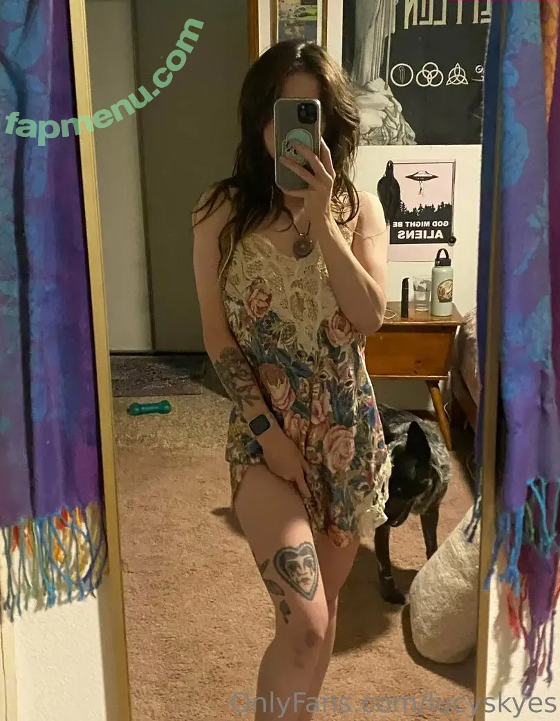 lucyskyes nude photo #0184 (Megan Bitchell's Sister / lucysykesrellie)