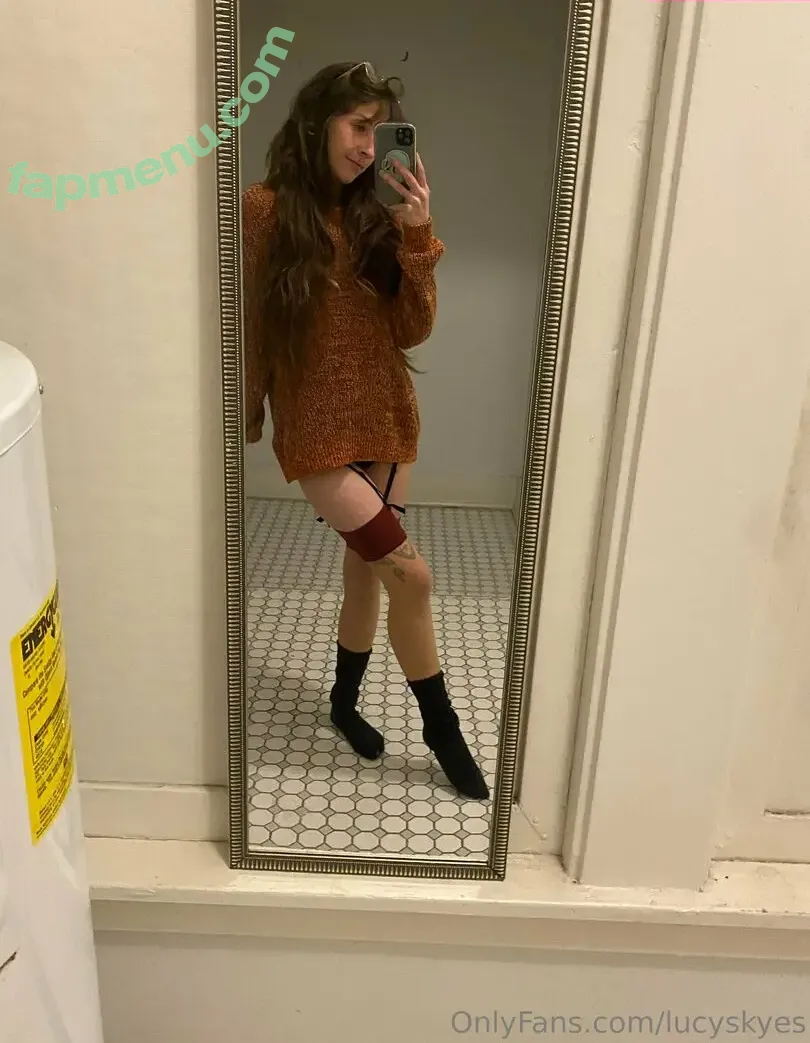 lucyskyes nude photo #0190 (Megan Bitchell's Sister / lucysykesrellie)
