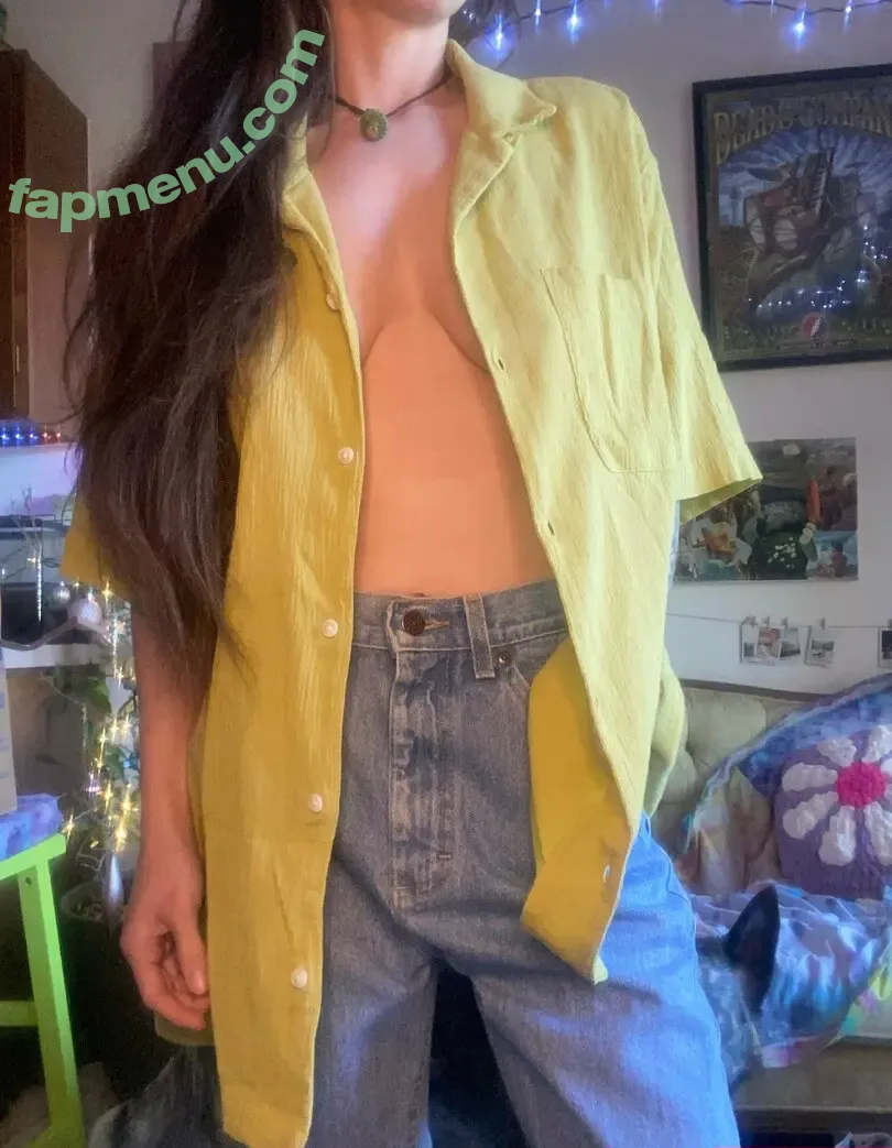 lucyskyes nude photo #0280 (Megan Bitchell's Sister / lucysykesrellie)