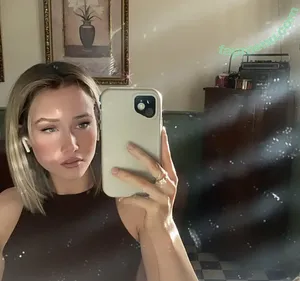 lucyveia / lucyvixen nude photo #0083