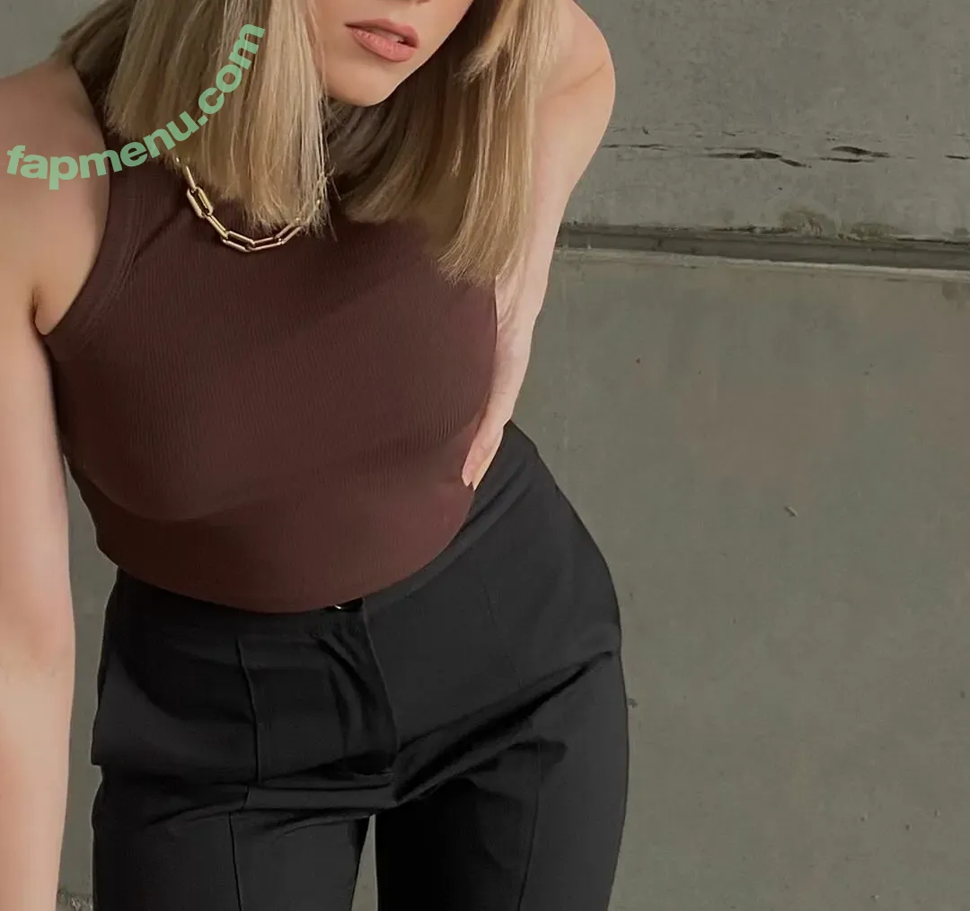 lucyveia nude photo #0037 (lucyvixen)