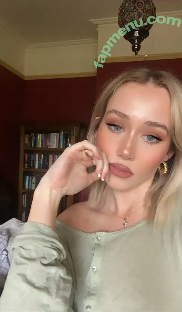 lucyveia nude photo #0058 (lucyvixen)