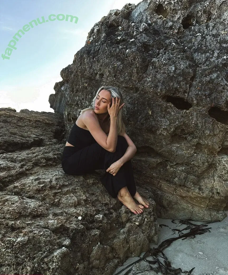 lucyveia nude photo #0076 (lucyvixen)