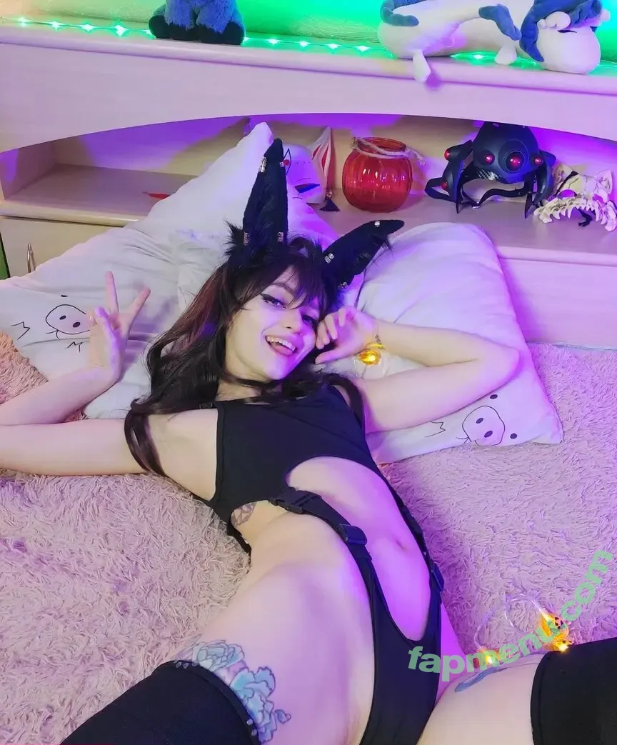 LucyYumi nude photo #0010 (lucy_yumi)