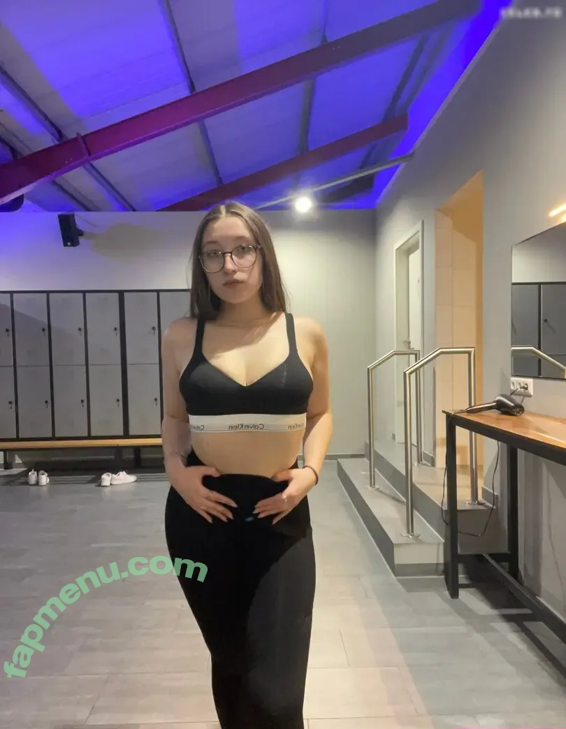 Lucyyy06 nude photo #0095 (Lucyyy06)