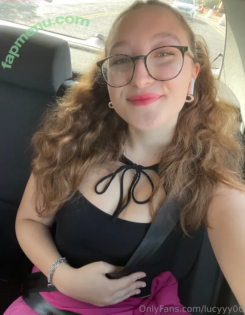 Lucyyy06 nude photo #0111 (Lucyyy06)