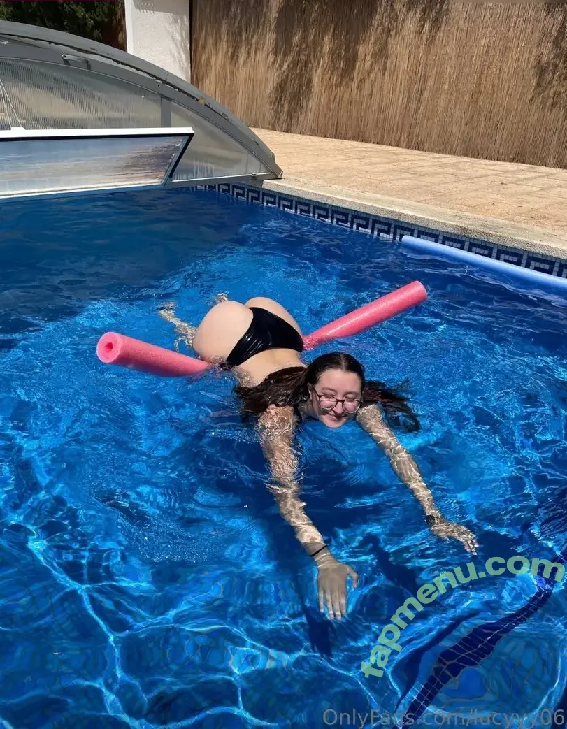 Lucyyy06 nude photo #0117 (Lucyyy06)