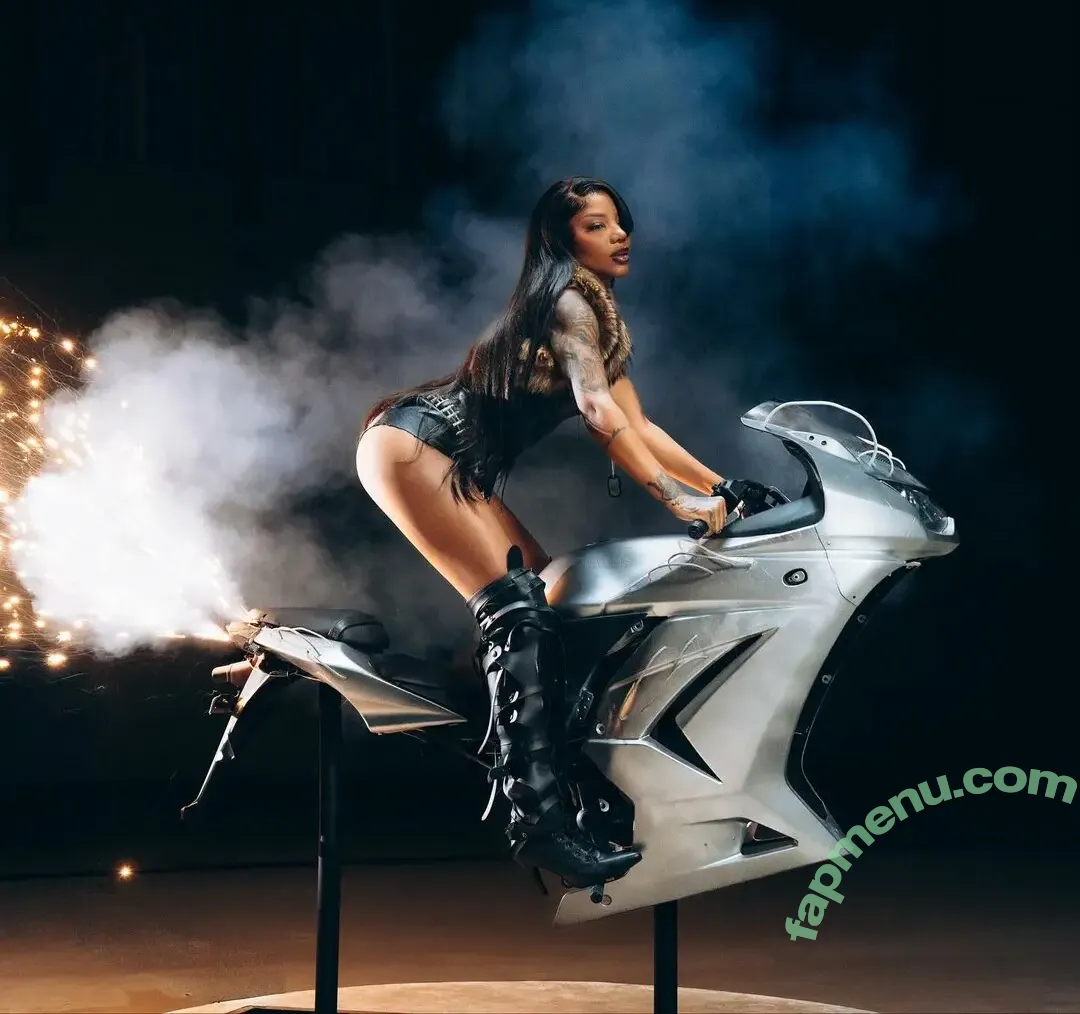 Ludmilla nude photo #0077 (ludmillabalasoiu)