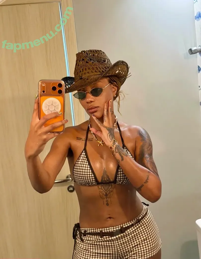 Ludmilla nude photo #0089 (ludmillabalasoiu)