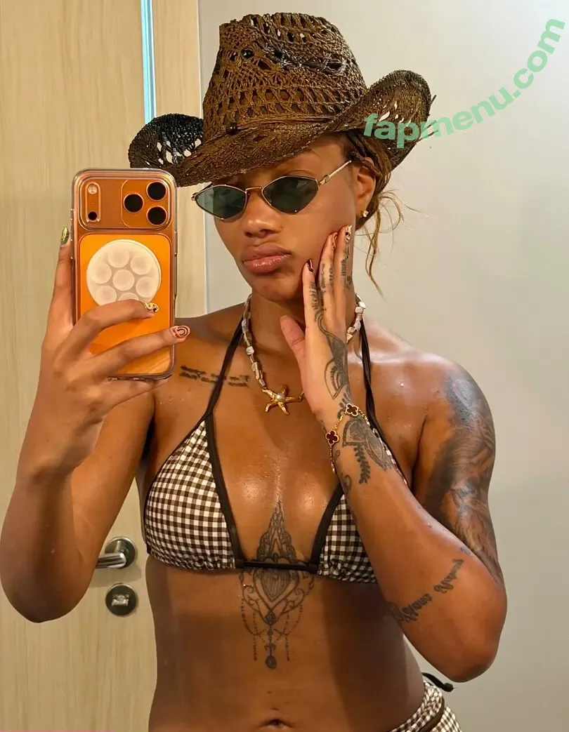 Ludmilla nude photo #0090 (ludmillabalasoiu)